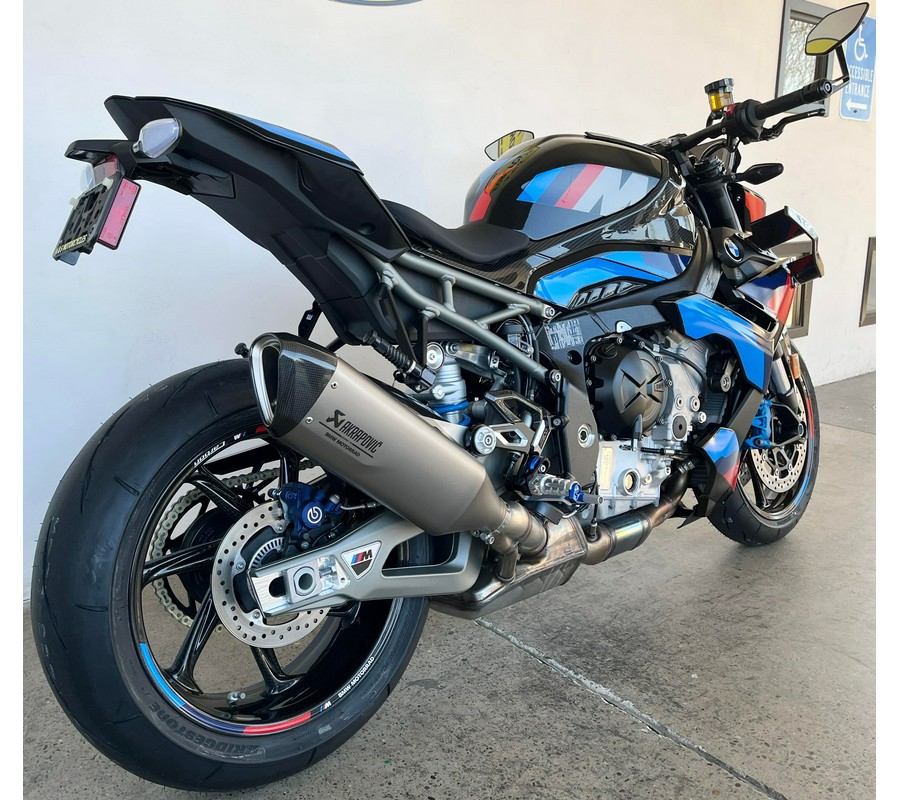 2026 BMW M1000R