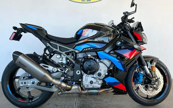 2026 BMW M1000R
