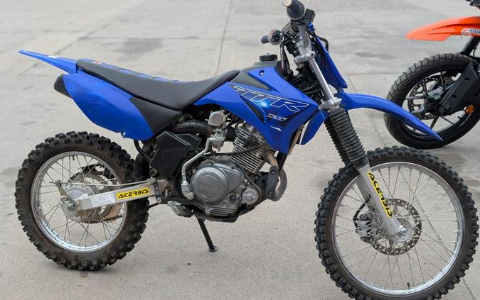 2022 Yamaha TT-R125LE
