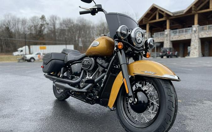 2023 Harley-Davidson FLHCS - Heritage Classic