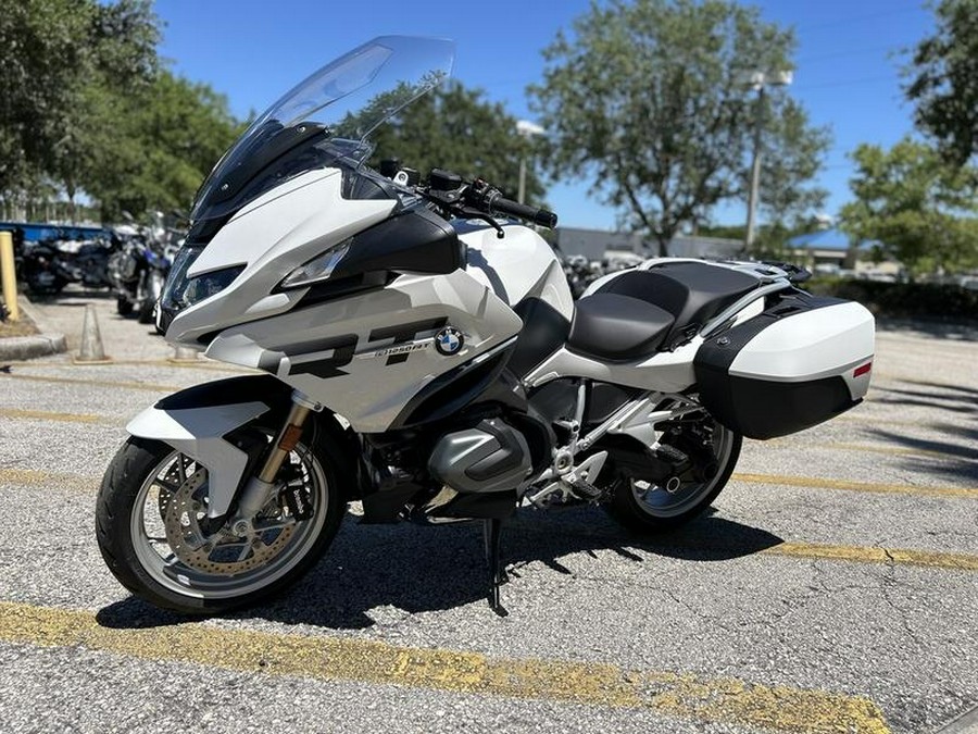 2024 BMW R 1250 RT Alpine White 3