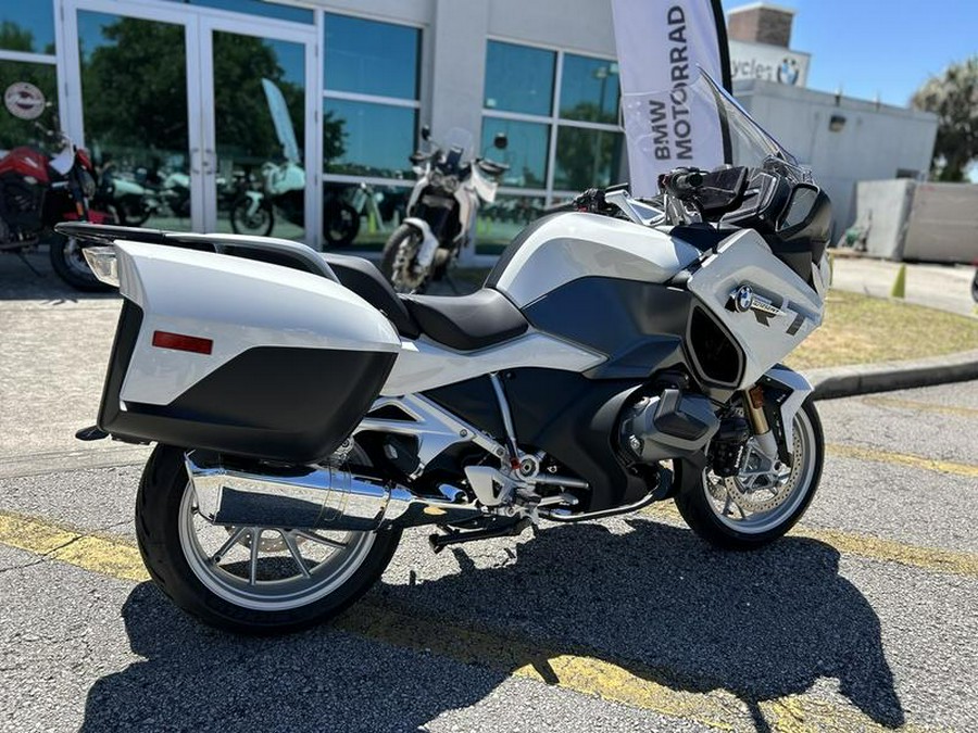 2024 BMW R 1250 RT Alpine White 3