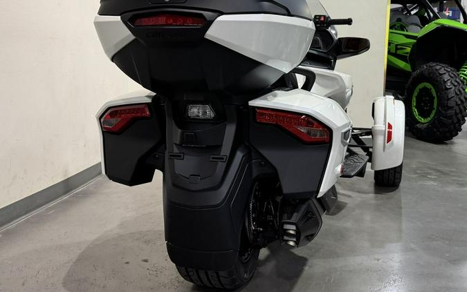 2026 Can-Am® Spyder F3 Limited Platine