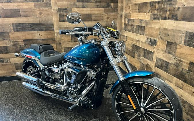 2026 Harley-Davidson® Breakout® Teal Thunder Chrome Trim FXBR