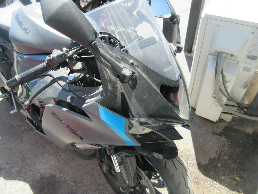 2025 KAWASAKI NINJA ZX-6R