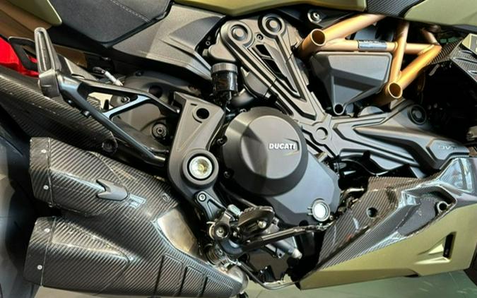 2021 Ducati Diavel 1260 Lamborghini Gea Green