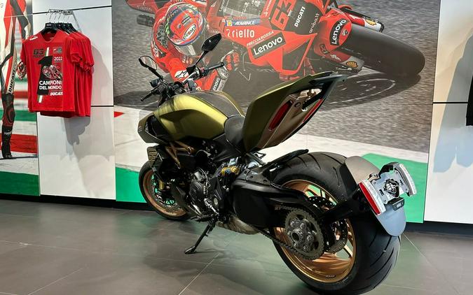 2021 Ducati Diavel 1260 Lamborghini Gea Green