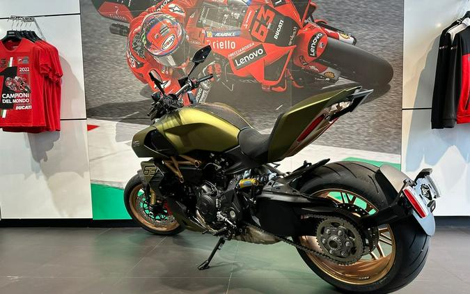 2021 Ducati Diavel 1260 Lamborghini Gea Green