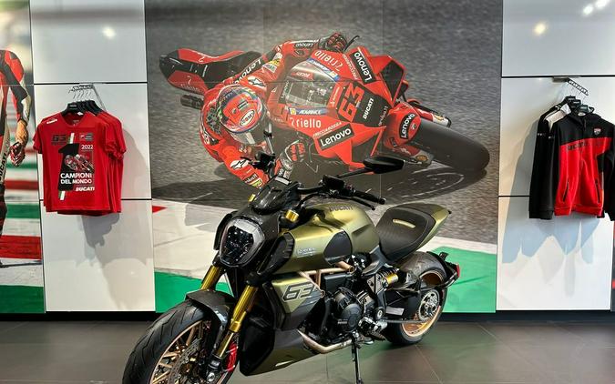 2021 Ducati Diavel 1260 Lamborghini Gea Green