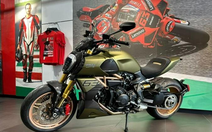 2021 Ducati Diavel 1260 Lamborghini Gea Green