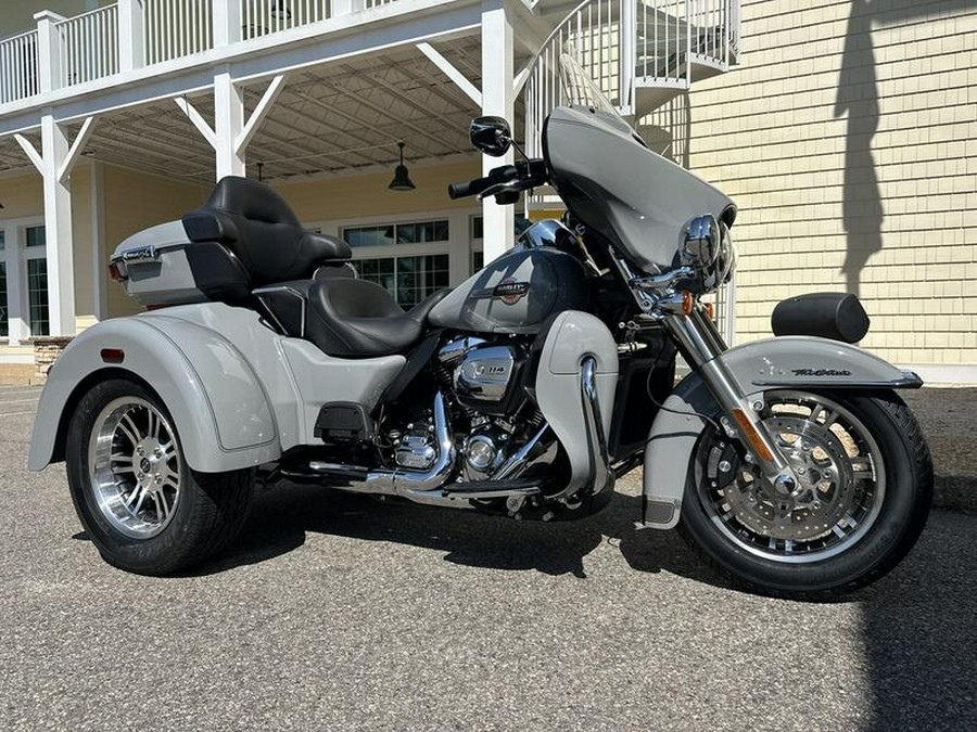 2024 Harley-Davidson® FLHTCUTG - Tri Glide® Ultra