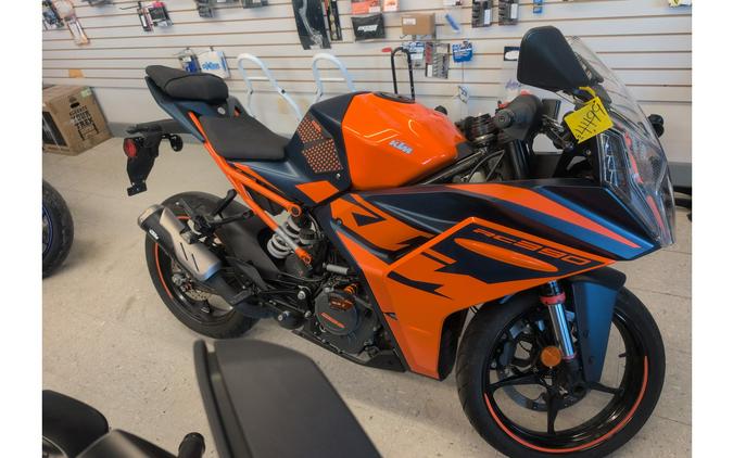 2022 KTM RC 390