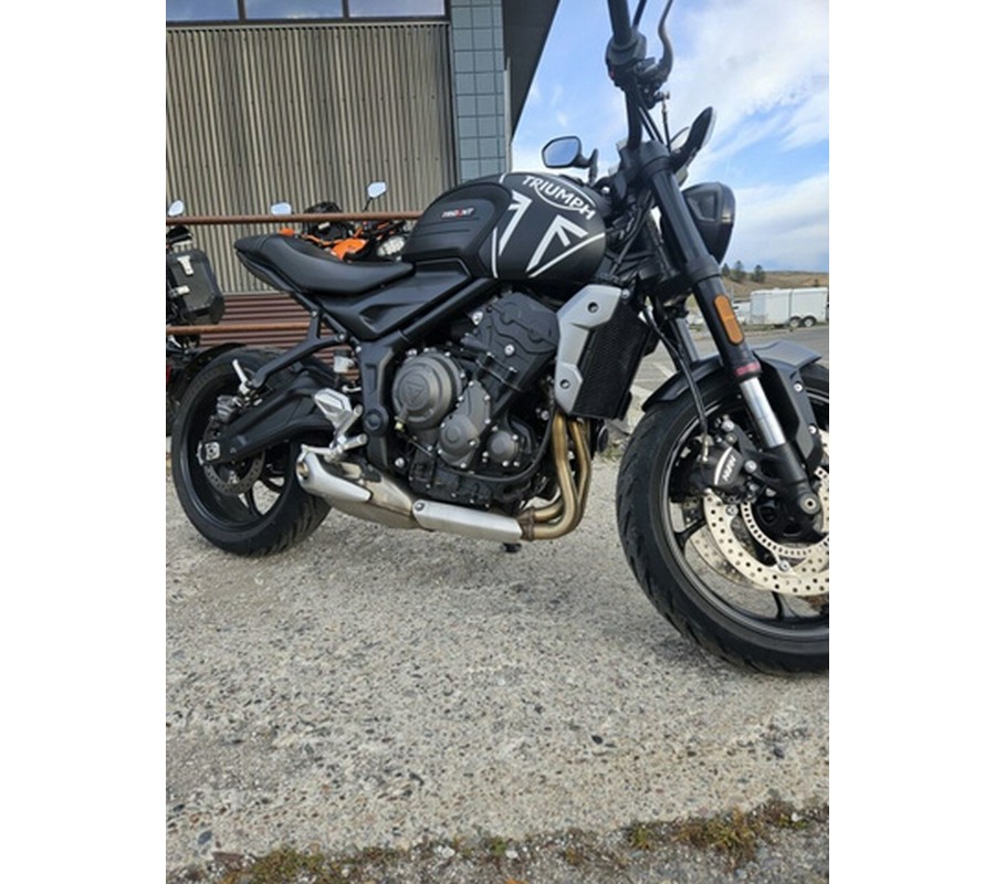 2023 Triumph Trident 660 Matte Jet Black Matte Silver Ice