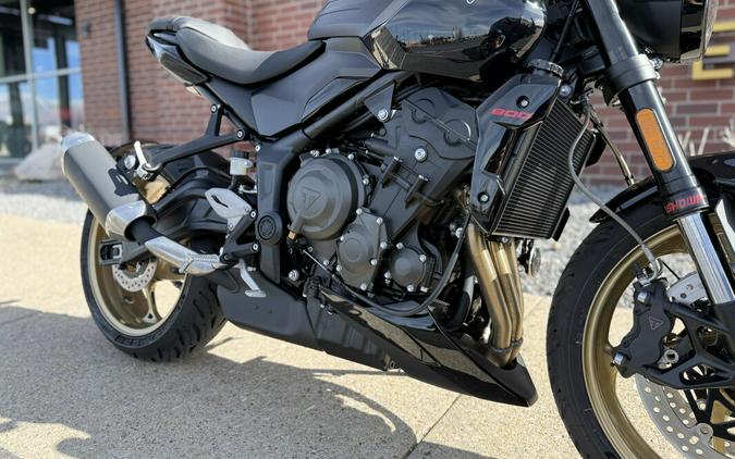 2026 Triumph Trident 800 BLACK