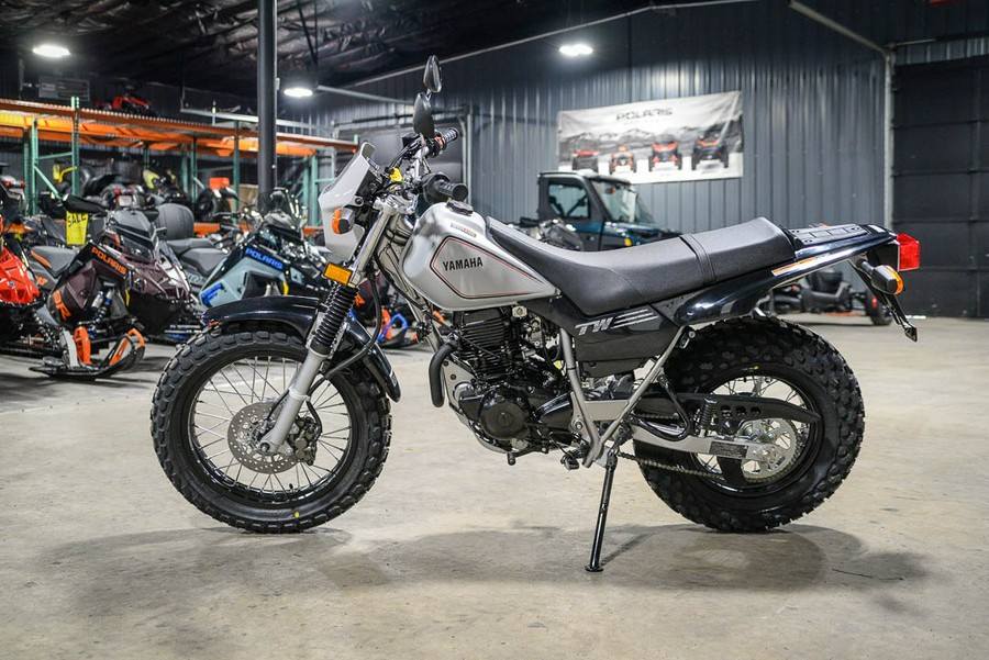2027 Yamaha TW200
