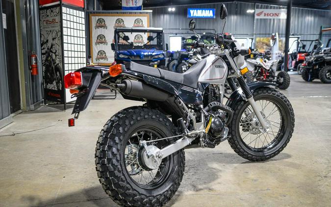 2027 Yamaha TW200