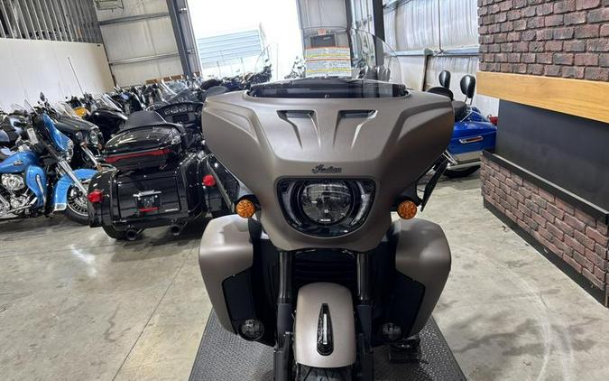 2025 Indian Motorcycle® Roadmaster® PowerPlus Dark Horse® 112 w/PowerBand Nara Bronze Smoke