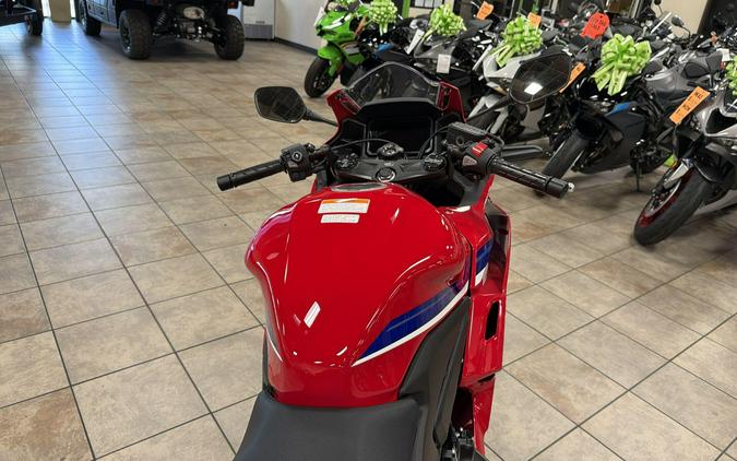 2026 Honda CBR500R ABS
