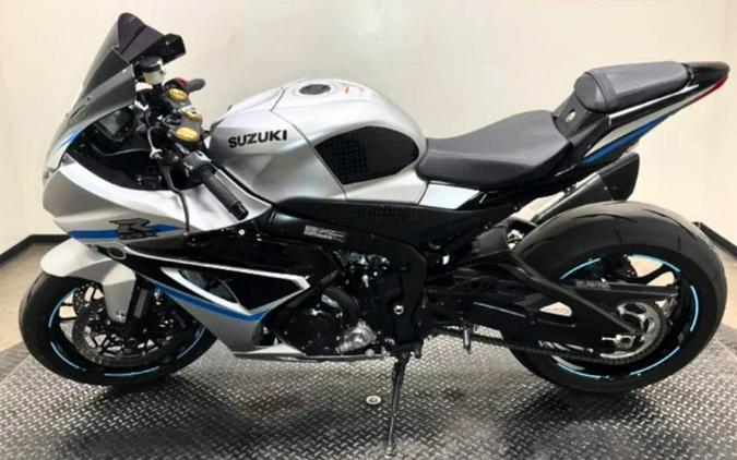 2025 Suzuki GSX-R1000AM5