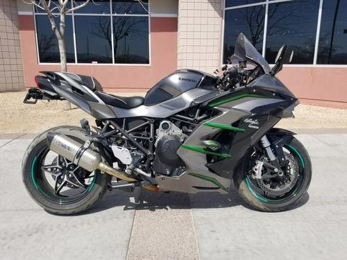 2019 Kawasaki Ninja H2 SX SE+ Review: Supercharged Travel