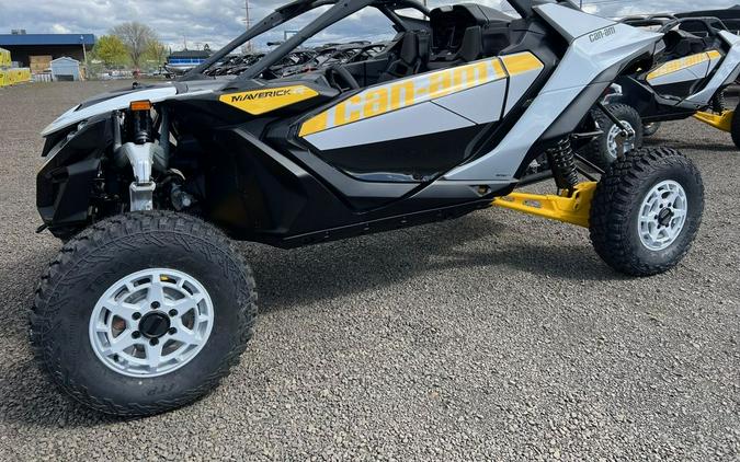 2024 Can-Am® Maverick R 999T DCT