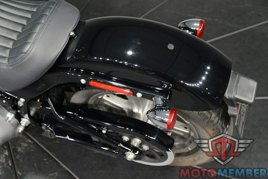 2022 Harley-Davidson Softail FXST - Standard