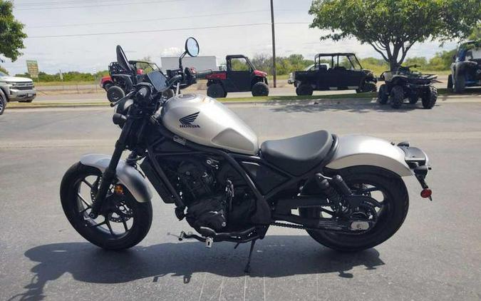 New 2026 Honda REBEL 300 ECLUTCH