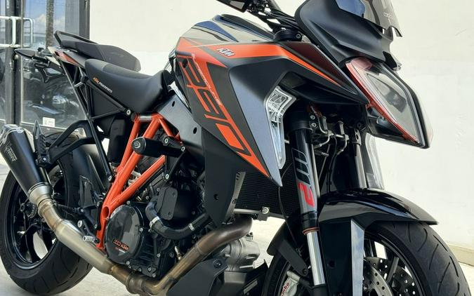 2019 KTM 1290 Super Duke GT