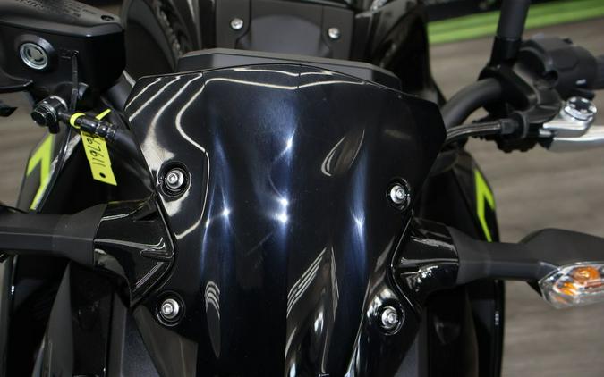 2024 Kawasaki Z900 ABS Metallic Spark Black/Metallic Matte Dark Gray