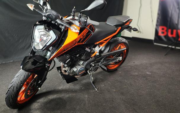 2021 KTM 200 DUKE