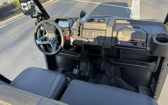 2025 CFMOTO UFORCE 800 XL