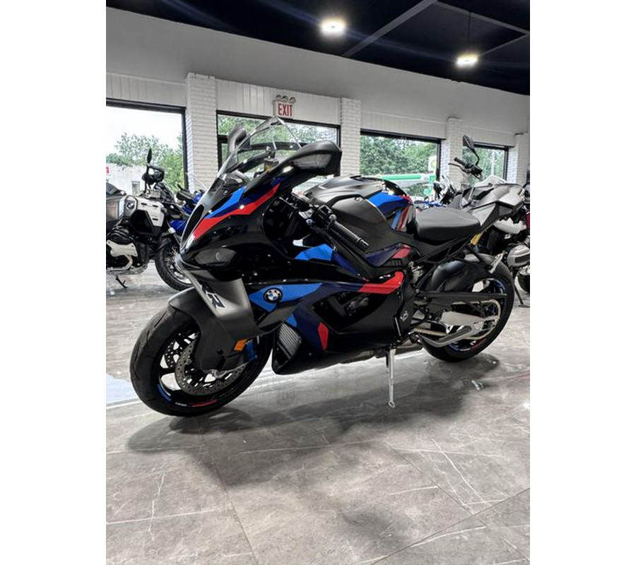 New 2026 BMW M 1000 RR