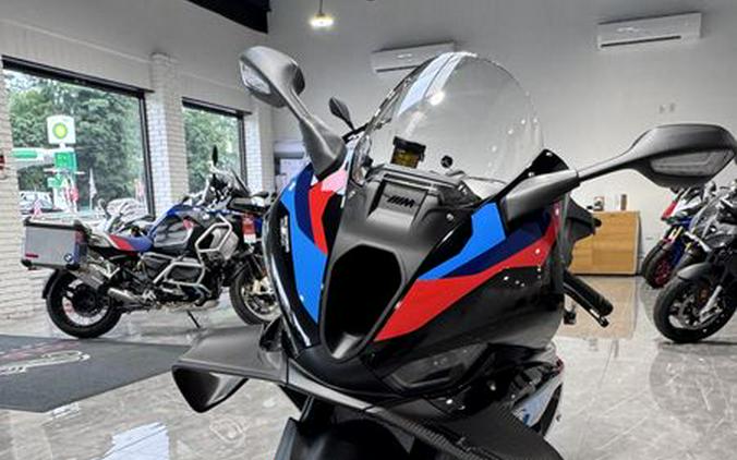 New 2026 BMW M 1000 RR