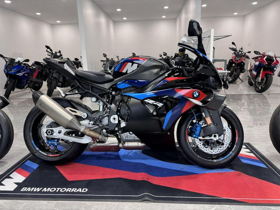 New 2026 BMW M 1000 RR