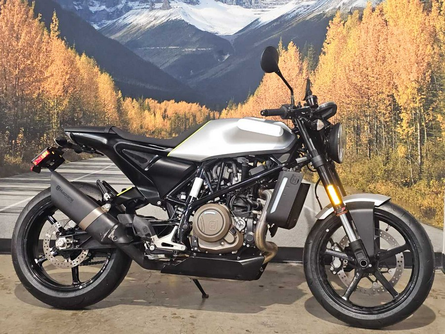 2019 HUSKY VITPILEN 701