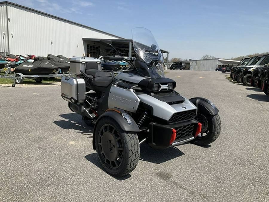2025 Can-Am Canyon? XT