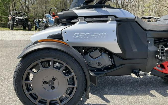 2025 Can-Am Canyon? XT
