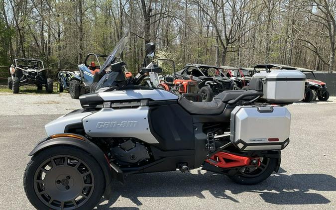 2025 Can-Am Canyon? XT