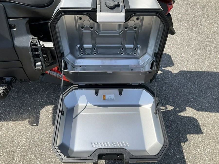 2025 Can-Am Canyon? XT