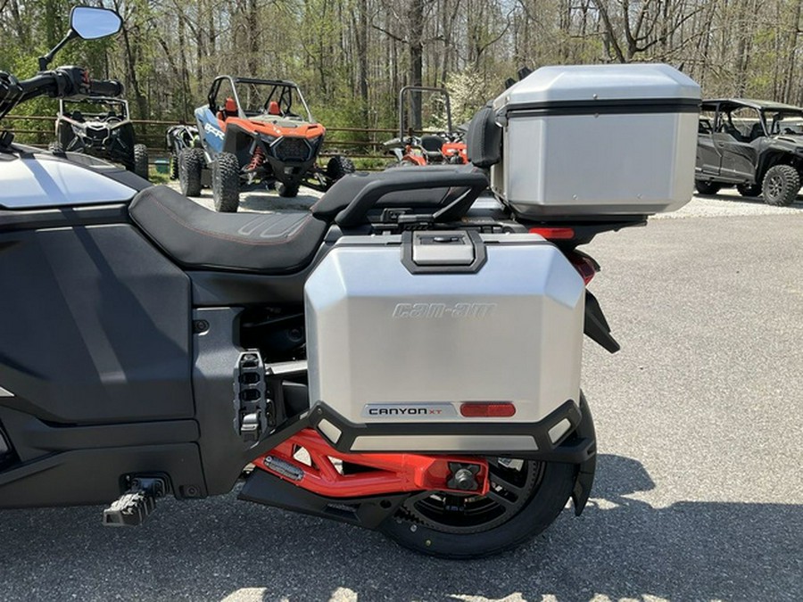 2025 Can-Am Canyon? XT