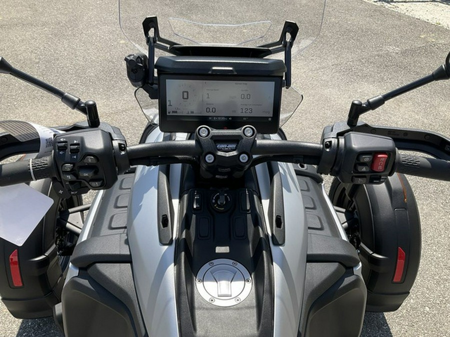 2025 Can-Am Canyon? XT