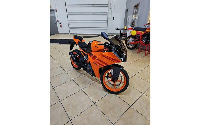 2024 390 RC - KTM