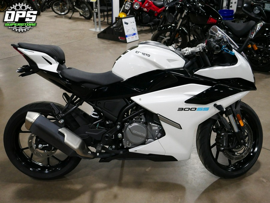 2025 CFMOTO 300SS CF300-5US