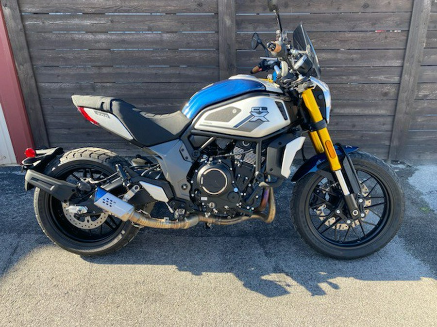 2022 CFMOTO 700CL-X SPORT