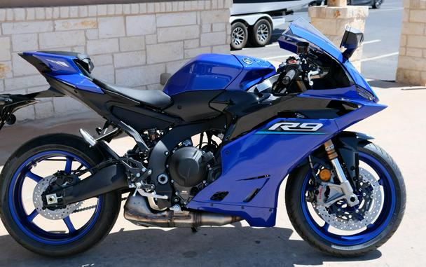 2026 YAMAHA YZFR9