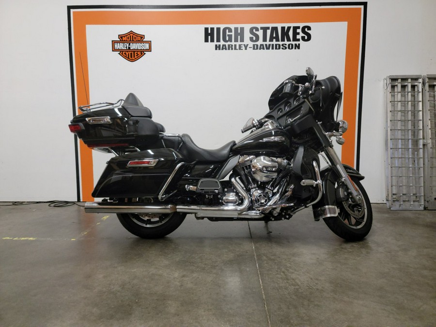 2015 Harley-Davidson® Electra Glide® Ultra Classic™ Vivid Black