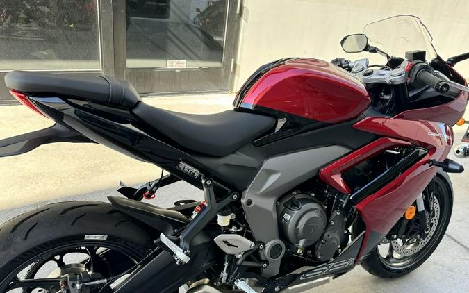 2025 Triumph Daytona 660 Carnival Red/Sapphire Black