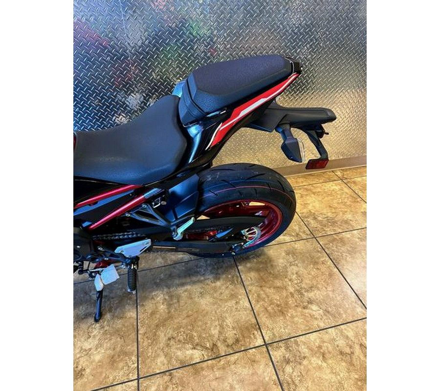 2024 Kawasaki Z900 ABS Candy Persimmon Red/Ebony