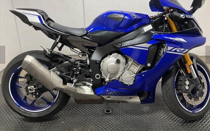 2015 Yamaha YZF-R1