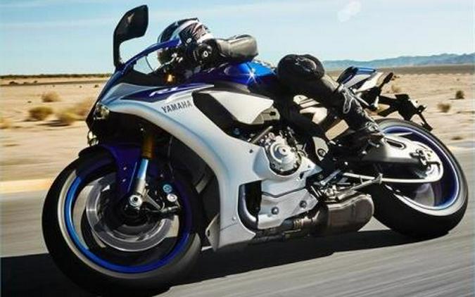 2015 Yamaha YZF-R1